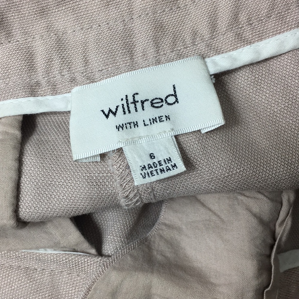 Blush coloured Wilfred capri pant. - Picture 5 of 5